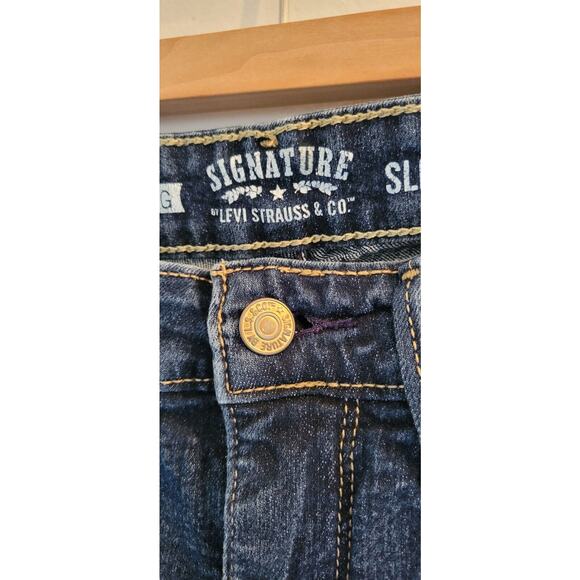 Levis Slim Straight Jeans Womens 30 x 32 Totally Shaping Dark Wash Jeans Stretch - Picture 7 of 12